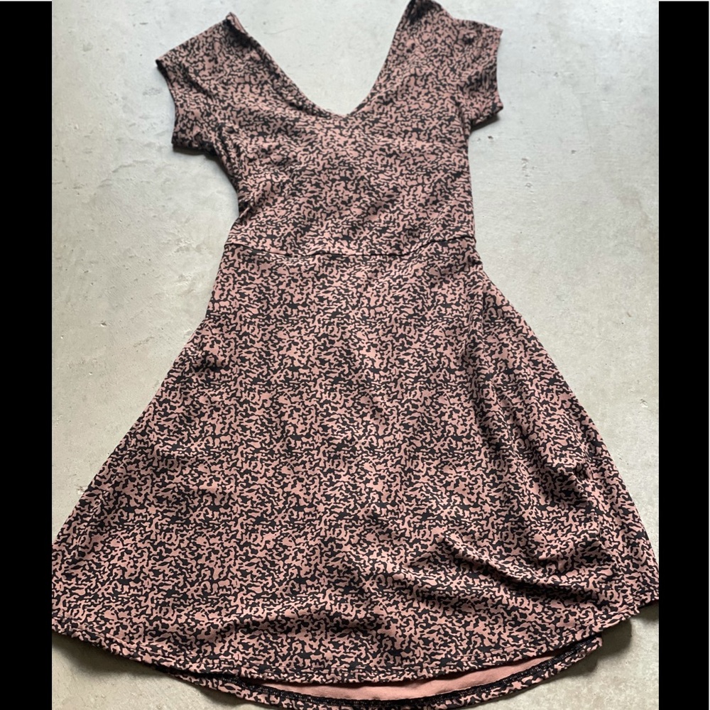 Fit & Flare Back Detail Dress w/pockets 🥰